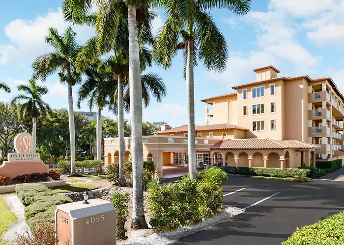 Inn Of Naples, Tapestry Collection By Hilton